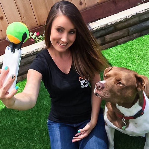 The Pet's Selfie Partner